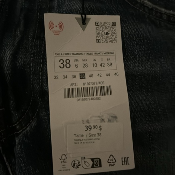 Mom shorts from Zara size 38 - Picture 2 of 2